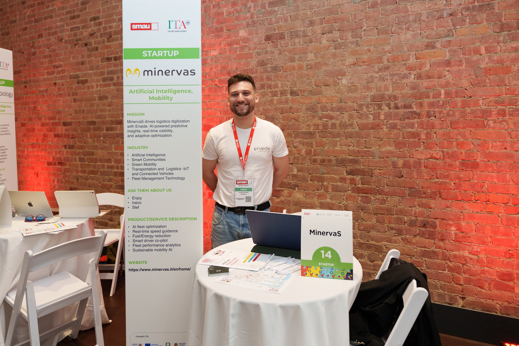Lorenzo Barretta allo stand MinervaS, SMAU New York 2026